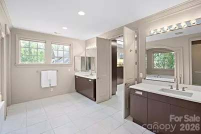 925 Harvard Place, Charlotte, NC 28207 - Photo 31