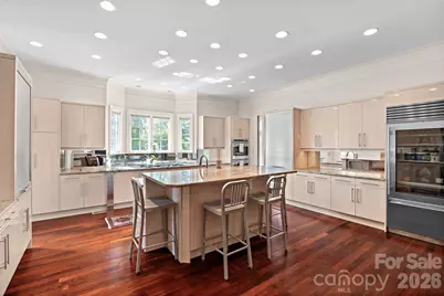 925 Harvard Place, Charlotte, NC 28207 - Photo 17