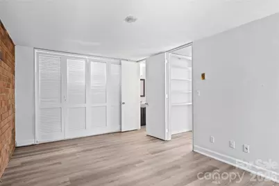 1805 S Hawthorne Road, Winston Salem, NC 27103 - Photo 15