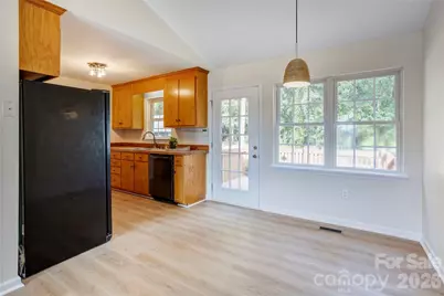 1209 Moss Acres Court, Kannapolis, NC 28081 - Photo 9