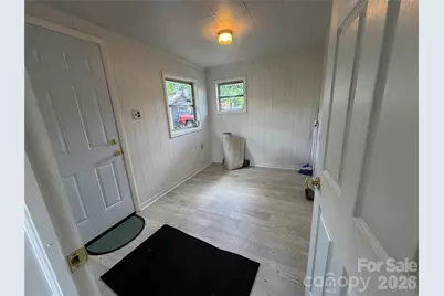 142 26th Street SW, Hickory, NC 28602 - Photo 7