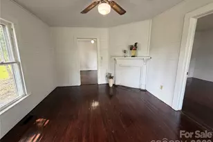 142 26th St SW, Hickory, NC 28602 - Photo 3