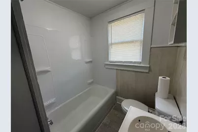142 26th Street SW, Hickory, NC 28602 - Photo 11