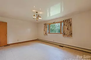 2968 Dutch Cove Rd, Canton, NC 28716 - Photo 17