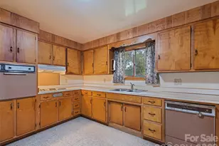 2968 Dutch Cove Rd, Canton, NC 28716 - Photo 13