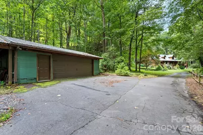 982 Jakes Mountain Road, Deep Gap, NC 28618 - Photo 37