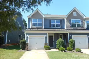 5522 Harris Cove Dr, Charlotte, NC 28269 - Photo 1