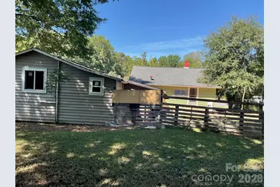 1311 Dekalb Street S, Shelby, NC 28152 - Photo 5