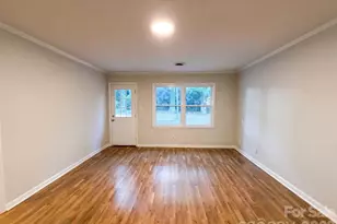 1524 Mt Holly-Huntersville Rd, Charlotte, NC 28214 - Photo 9