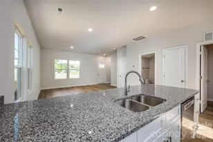 129 Broom St, Statesville, NC 28677 - Photo 13