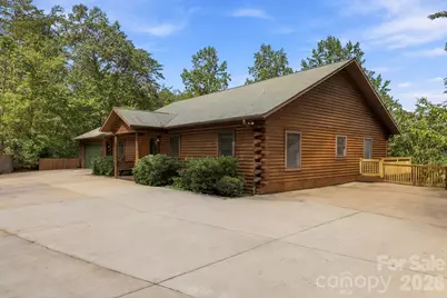 134 Raleigh Drive, Lake Lure, NC 28746 - Photo 3