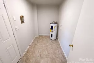 6531 Rosecran Dr, Charlotte, NC 28215 - Photo 21
