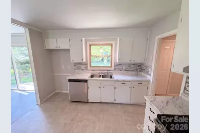 6531 Rosecran Drive, Charlotte, NC 28215 - Photo 17