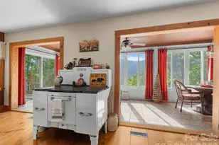 600 Piney Gate Rd, Saluda, NC 28773 - Photo 7