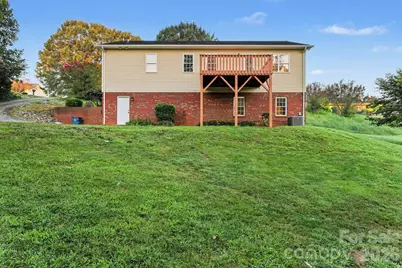 4750 Dalena Drive, Claremont, NC 28610 - Photo 5