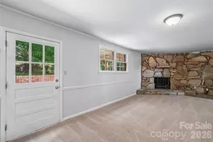 4036 Elizabeth St, Hickory, NC 28601 - Photo 17