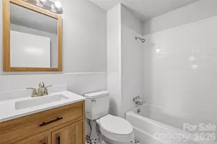 4036 Elizabeth St, Hickory, NC 28601 - Photo 15