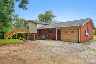 4036 Elizabeth St, Hickory, NC 28601 - Photo 23