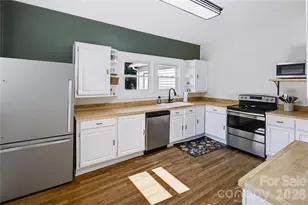 308 Union St, Maiden, NC 28650 - Photo 7
