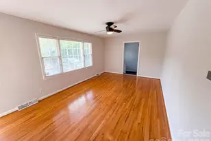 1030 McLaughlin Dr, Charlotte, NC 28212 - Photo 3