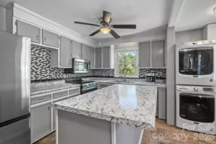 14700 August Ln, Charlotte, NC 28227 - Photo 13