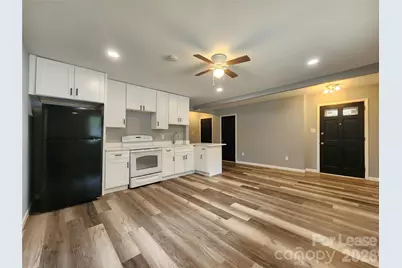210 N Salisbury Avenue, Spencer, NC 28159 - Photo 3