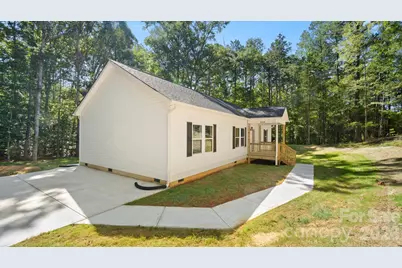 2820 Rock Chimney Circle, Lancaster, SC 29720 - Photo 3