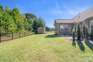 1310 Robinson Oaks Dr, Gastonia, NC 28054 - Photo 43