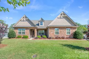 1310 Robinson Oaks Dr, Gastonia, NC 28054 - Photo 3