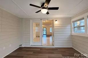 2060 27th Ave Dr NE, Hickory, NC 28601 - Photo 9