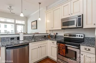 230 S Tryon St, Charlotte, NC 28202 - Photo 13