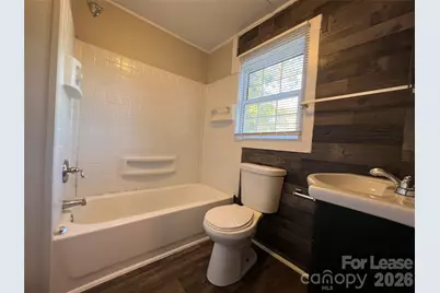 904 W 6th Avenue, Gastonia, NC 28052 - Photo 5