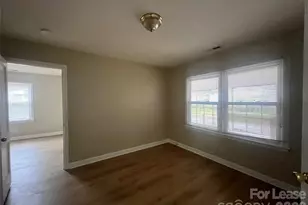 831 S Dalton St, Gastonia, NC 28052 - Photo 15