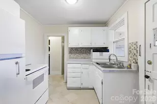 65 King St, Asheville, NC 28804 - Photo 13