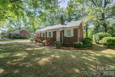 419 1st Avenue N, Conover, NC 28613 - Photo 3