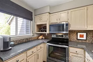 2508 Stradbrook Dr, Charlotte, NC 28210 - Photo 11