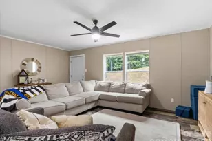 472 Laurel Heights Dr, Burnsville, NC 28714 - Photo 3