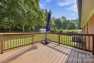 2626 Fairgreen Dr, Gastonia, NC 28056 - Photo 19