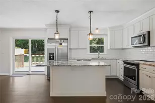 2626 Fairgreen Dr, Gastonia, NC 28056 - Photo 9