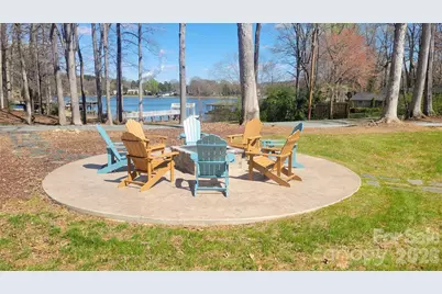 8320 Drena Drive, Sherrills Ford, NC 28673 - Photo 9