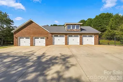 4131 Wandering Lane NE, Hickory, NC 28601 - Photo 43