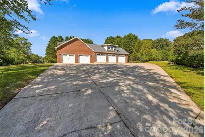 4131 Wandering Lane NE, Hickory, NC 28601 - Photo 45