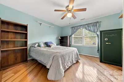4131 Wandering Lane NE, Hickory, NC 28601 - Photo 27