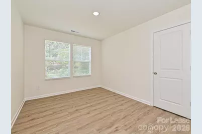 1725 E Cloaninger Avenue #B, Statesville, NC 28625 - Photo 17