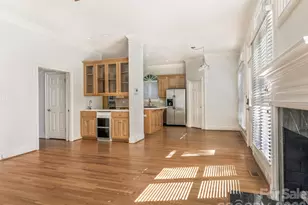 1105 Randolph Oaks Ct, Charlotte, NC 28211 - Photo 15