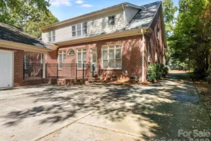 1105 Randolph Oaks Ct, Charlotte, NC 28211 - Photo 33