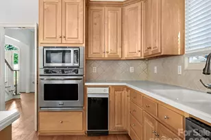 1105 Randolph Oaks Ct, Charlotte, NC 28211 - Photo 11