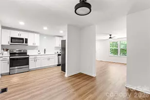8424 Othello Pl, Charlotte, NC 28227 - Photo 7