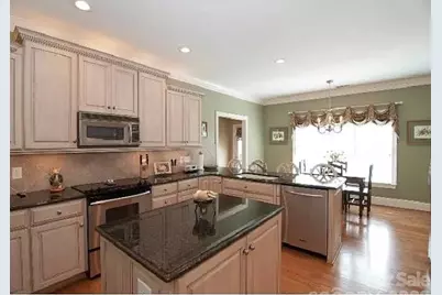 122 Upper Oak Drive, Statesville, NC 28625 - Photo 5