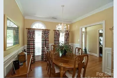 122 Upper Oak Drive, Statesville, NC 28625 - Photo 3